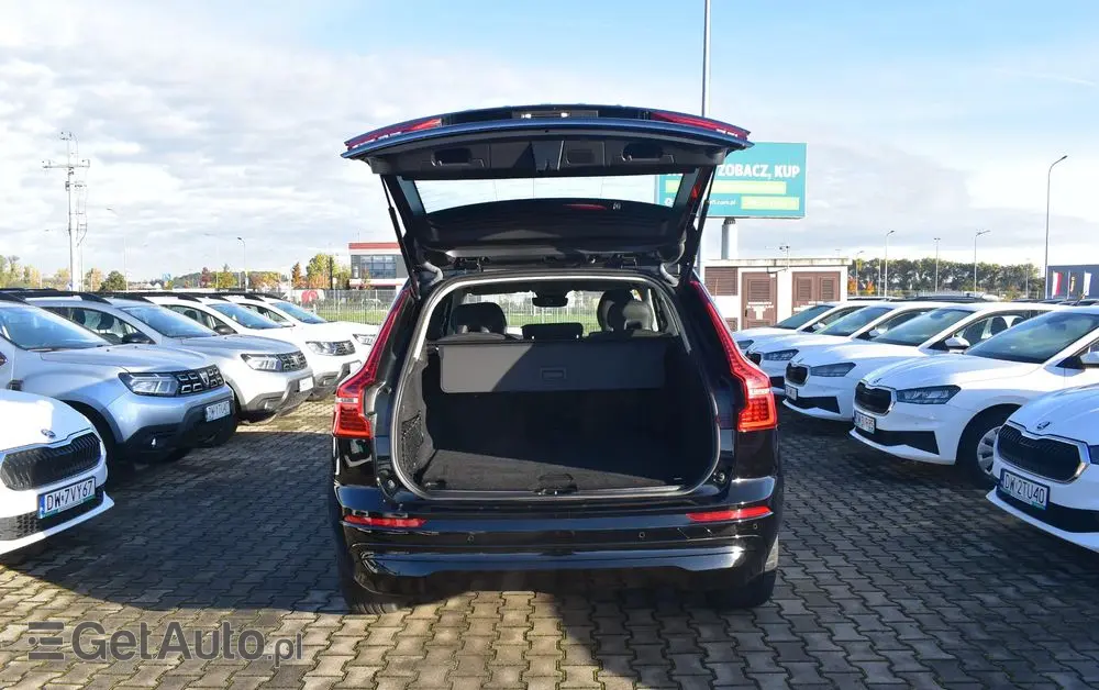 VOLVO XC 60 B4 B Essential