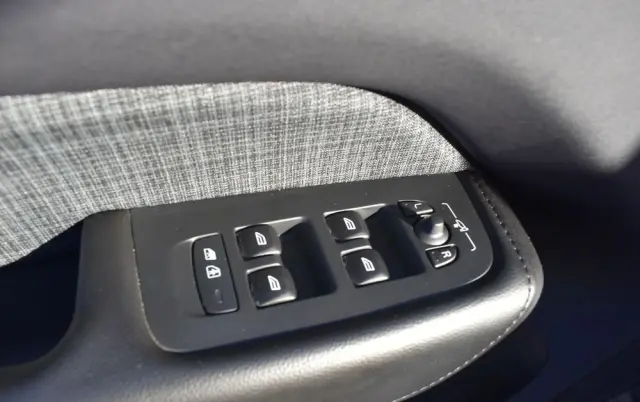 VOLVO XC 60 B4 B Essential