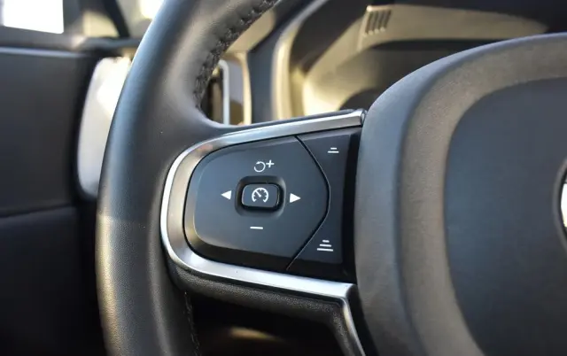 VOLVO XC 60 B4 B Essential