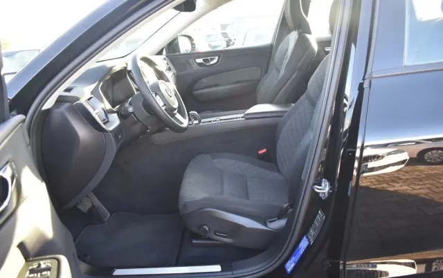 VOLVO XC 60 B4 B Essential