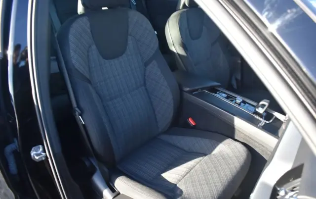 VOLVO XC 60 B4 B Essential