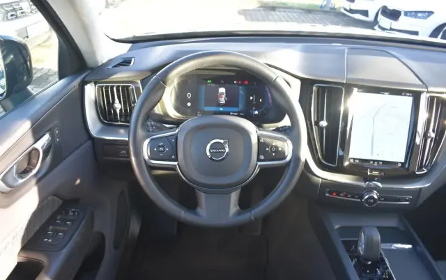 VOLVO XC 60 B4 B Essential