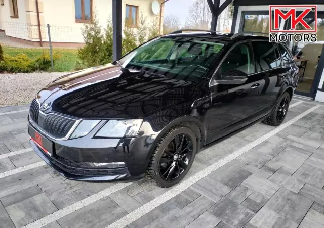 SKODA Octavia 1.6 TDI SCR Style DSG