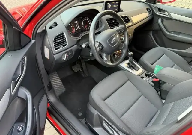 AUDI Q3 1.4 TFSI Design S tronic