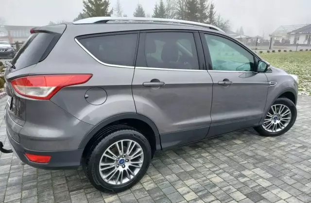 FORD Kuga 
