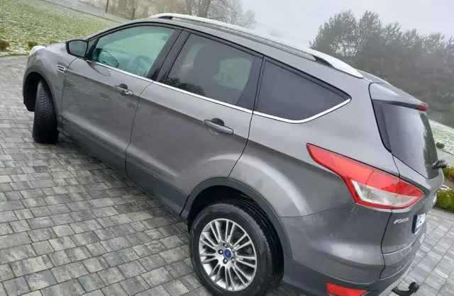 FORD Kuga 