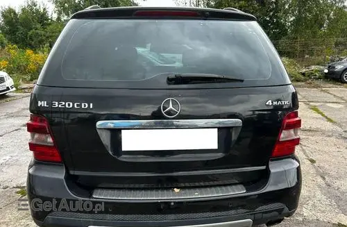 MERCEDES-BENZ ML 
