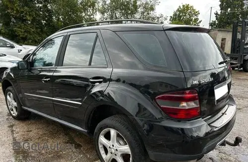 MERCEDES-BENZ ML 