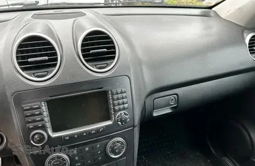MERCEDES-BENZ ML 