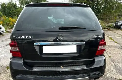 MERCEDES-BENZ ML 