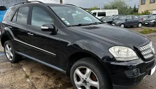 MERCEDES-BENZ ML 