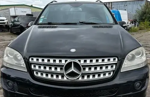 MERCEDES-BENZ ML 