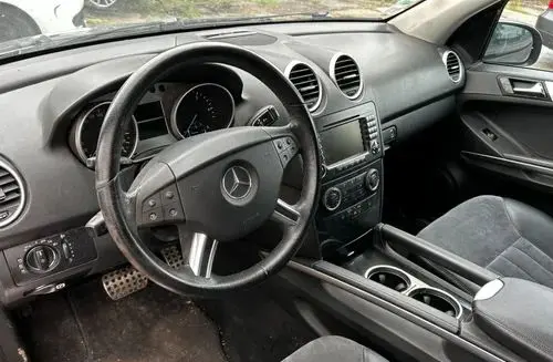 MERCEDES-BENZ ML 