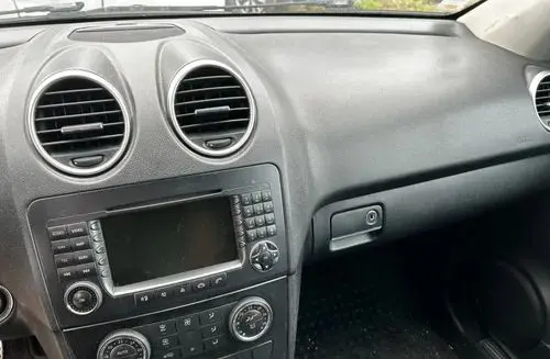 MERCEDES-BENZ ML 