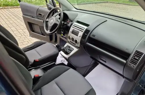MAZDA 5 