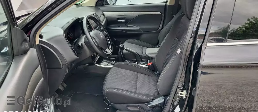 MITSUBISHI Outlander 2.0 2WD Inform