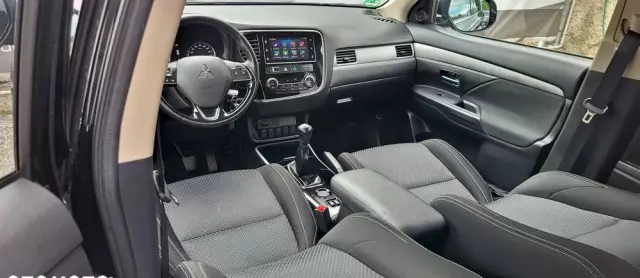 MITSUBISHI Outlander 2.0 2WD Inform