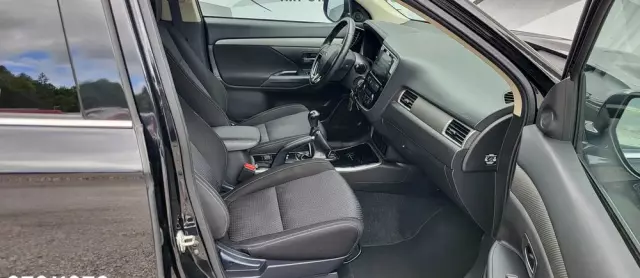 MITSUBISHI Outlander 2.0 2WD Inform