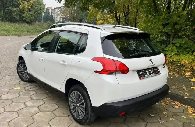 PEUGEOT 2008 