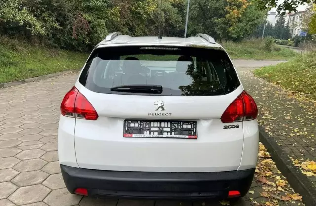 PEUGEOT 2008 