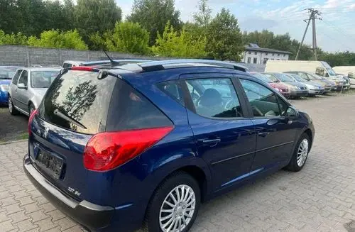 PEUGEOT 207 