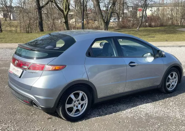 HONDA Civic 1.8i-VTEC Comfort