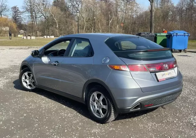 HONDA Civic 1.8i-VTEC Comfort