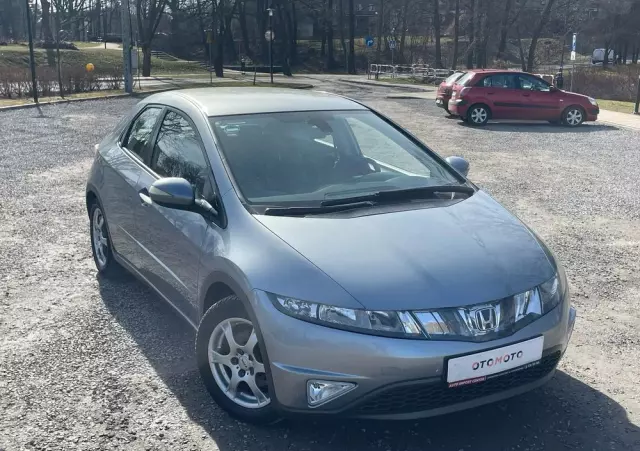 HONDA Civic 1.8i-VTEC Comfort