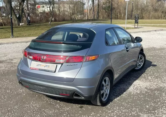 HONDA Civic 1.8i-VTEC Comfort