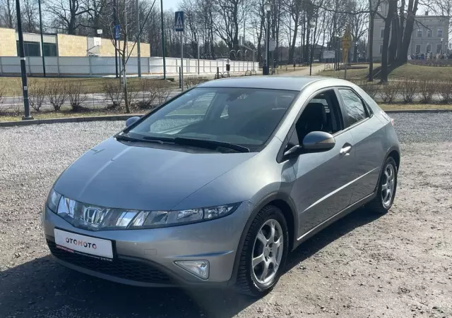 HONDA Civic 1.8i-VTEC Comfort