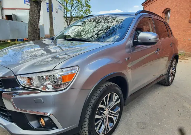 MITSUBISHI ASX 2.2 DI-D 4WD Automatik Diamant Edition+