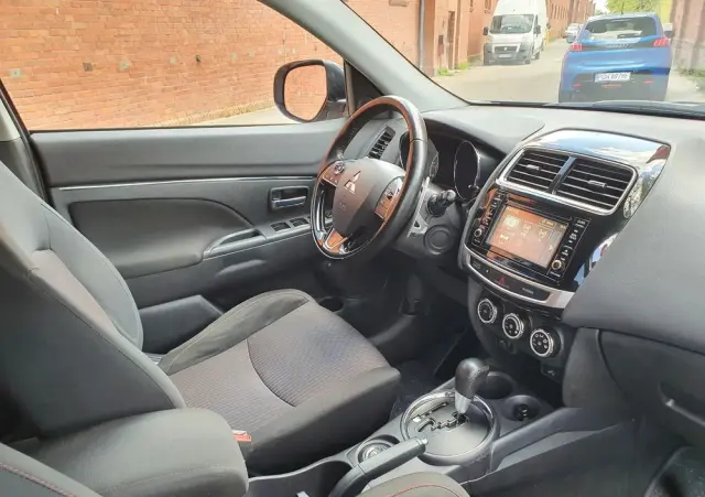 MITSUBISHI ASX 2.2 DI-D 4WD Automatik Diamant Edition+
