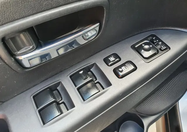 MITSUBISHI ASX 2.2 DI-D 4WD Automatik Diamant Edition+