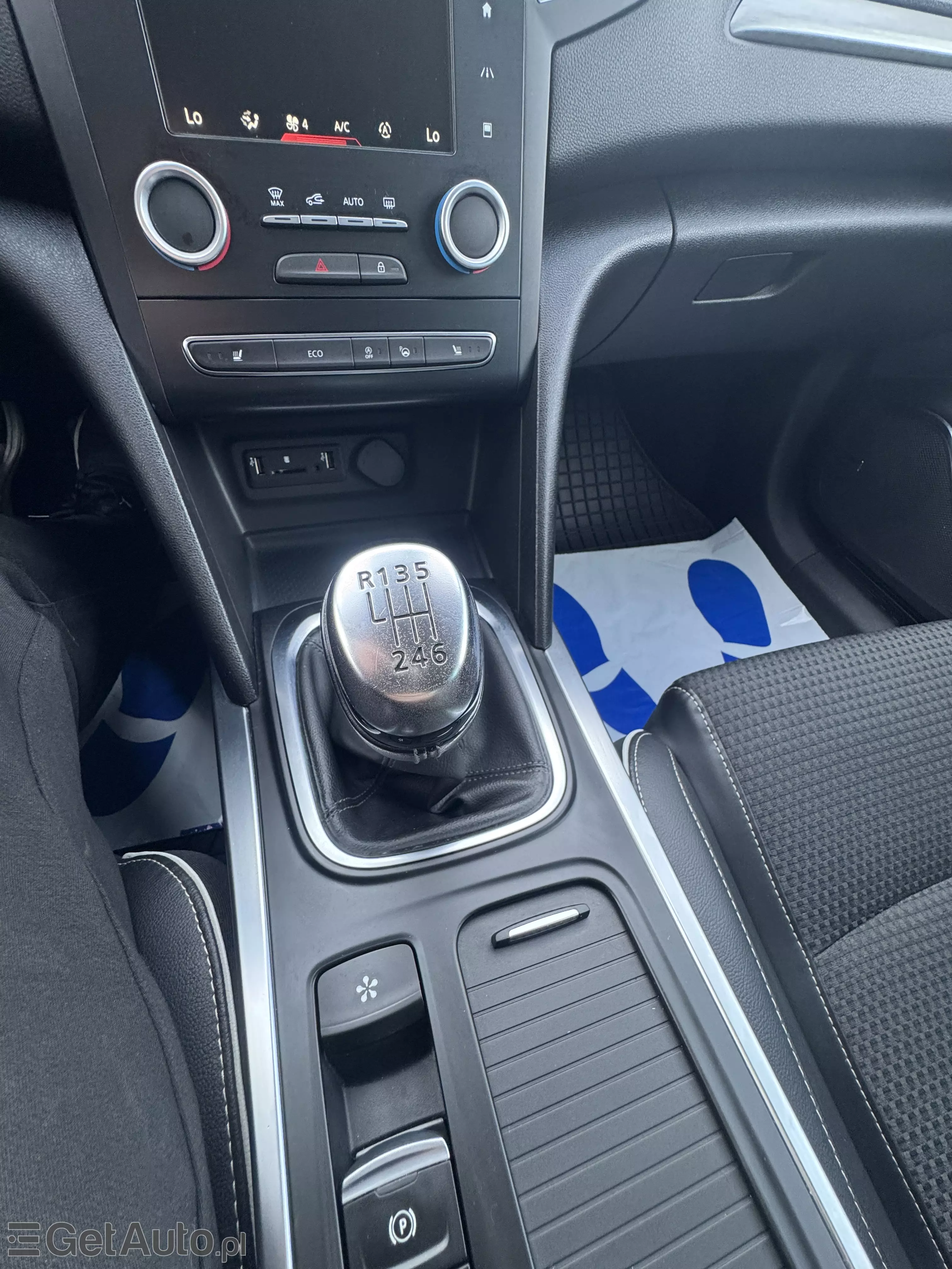 RENAULT Megane Bose Energy TCe 130