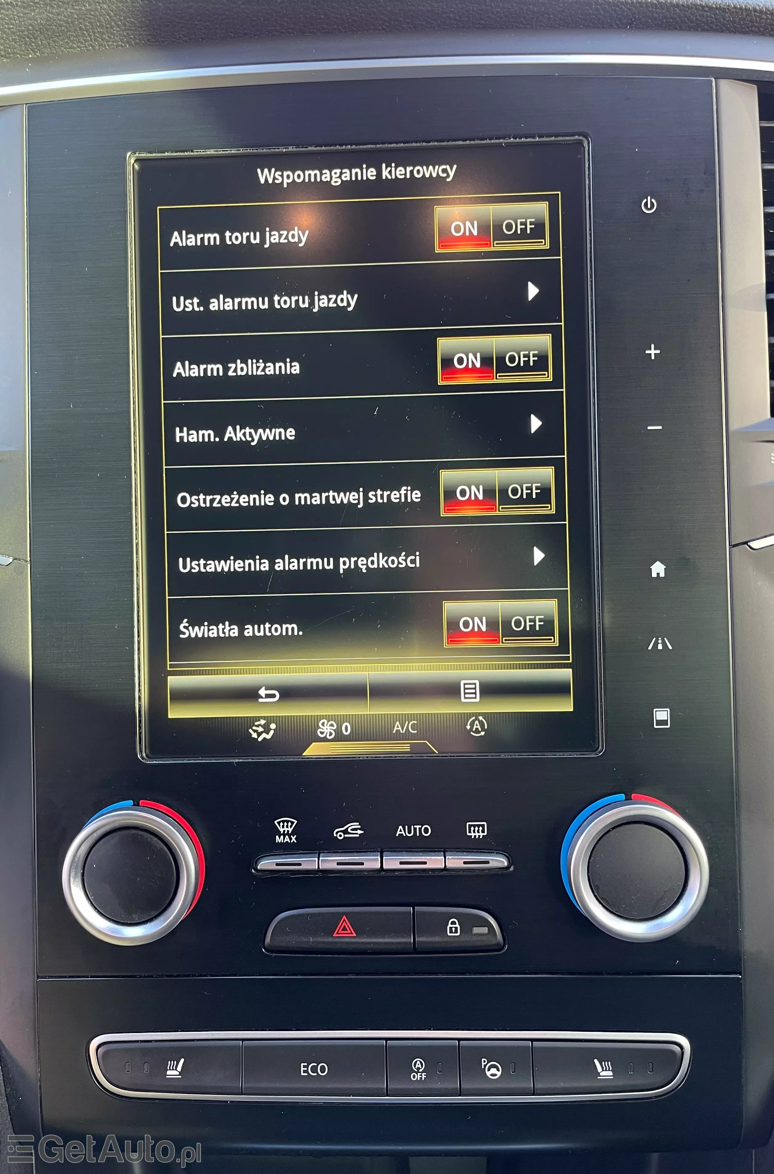 RENAULT Megane Bose Energy TCe 130