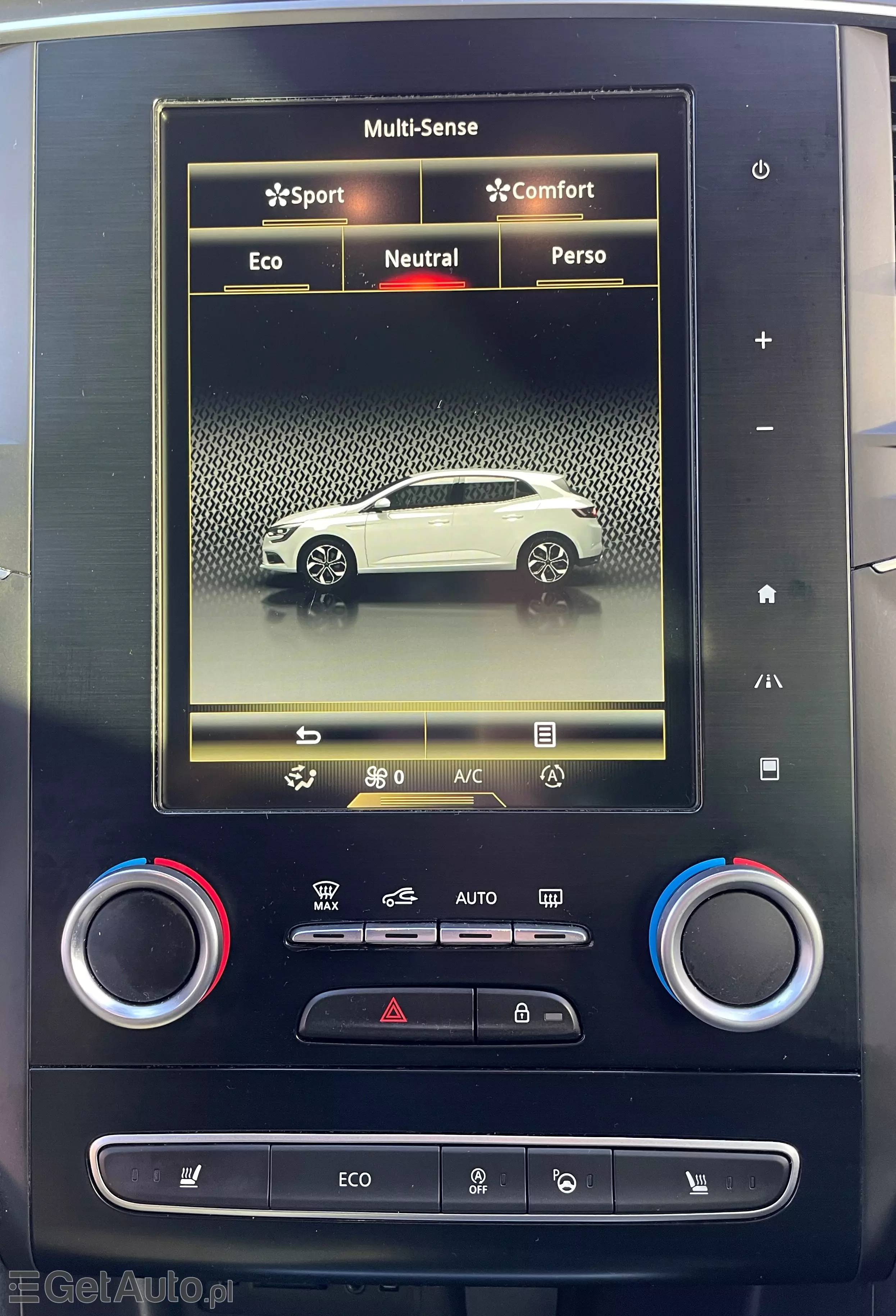 RENAULT Megane Bose Energy TCe 130