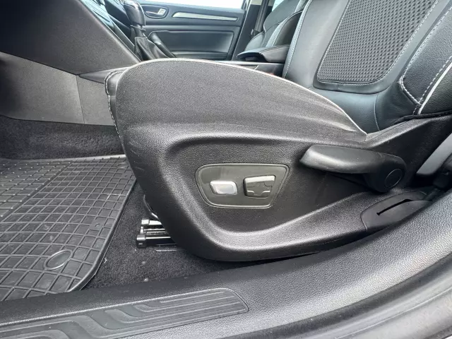 RENAULT Megane Bose Energy TCe 130