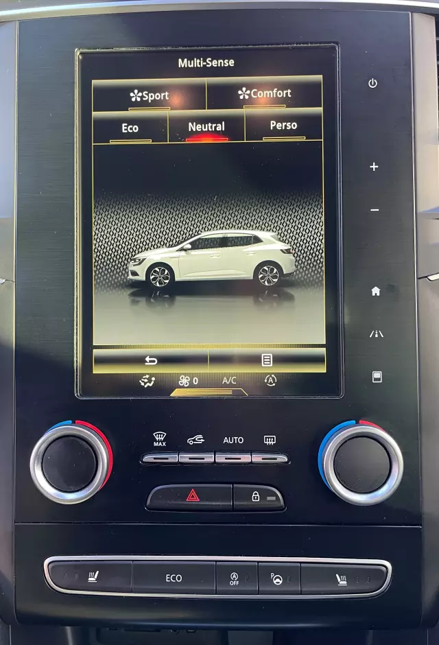 RENAULT Megane Bose Energy TCe 130