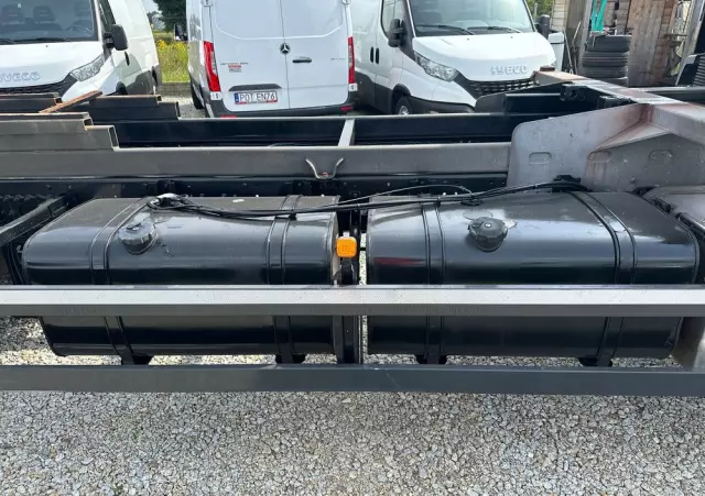 MAN TGM 18.320/E6/Automat/Sypialka/Klima/poduszka przód i tył/rama do zabudowy 