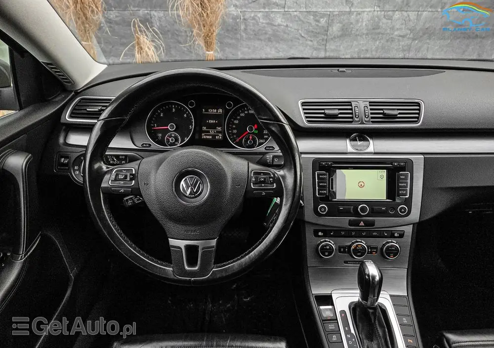 VOLKSWAGEN Passat 2.0 TDI 4Motion DSG BlueMotion Tech Highline