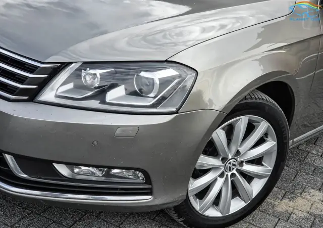 VOLKSWAGEN Passat 2.0 TDI 4Motion DSG BlueMotion Tech Highline