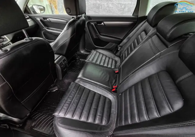 VOLKSWAGEN Passat 2.0 TDI 4Motion DSG BlueMotion Tech Highline