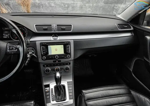 VOLKSWAGEN Passat 2.0 TDI 4Motion DSG BlueMotion Tech Highline