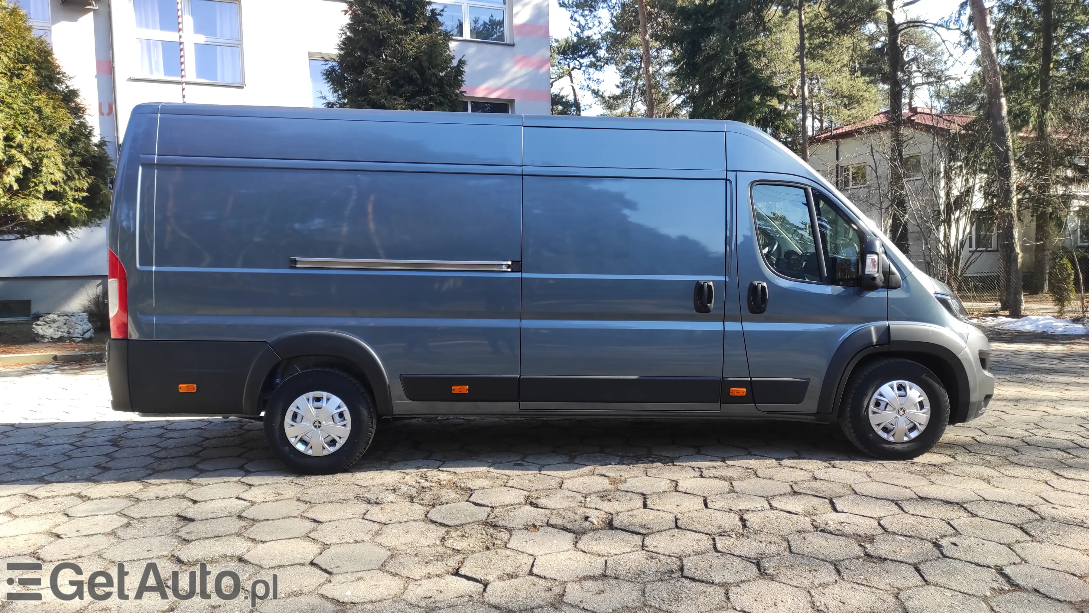 PEUGEOT Boxer L4H2 Premium