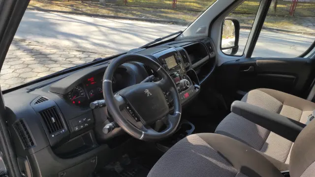 PEUGEOT Boxer L4H2 Premium