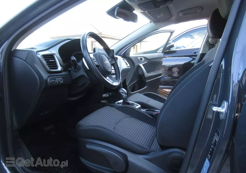 KIA Ceed 1.5 T-GDI M DCT