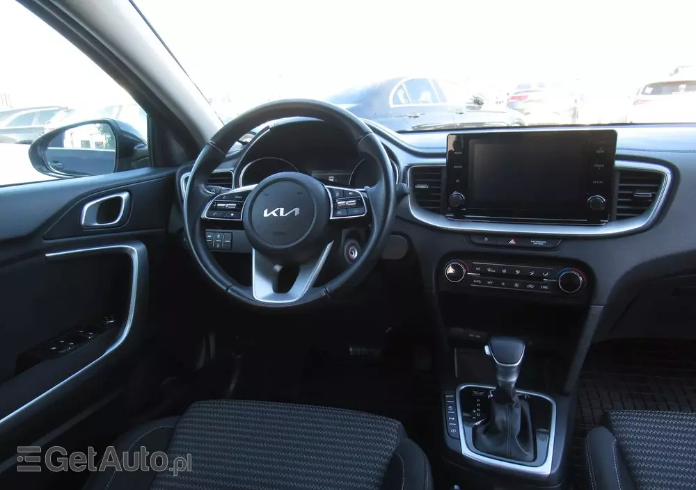 KIA Ceed 1.5 T-GDI M DCT