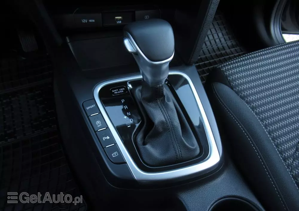 KIA Ceed 1.5 T-GDI M DCT