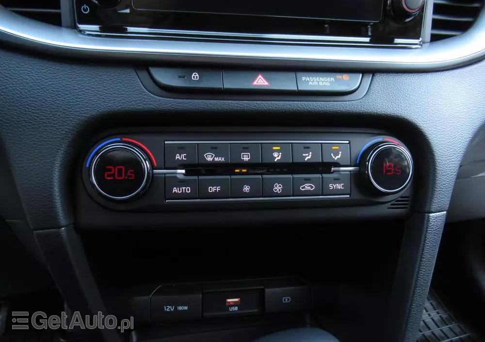 KIA Ceed 1.5 T-GDI M DCT