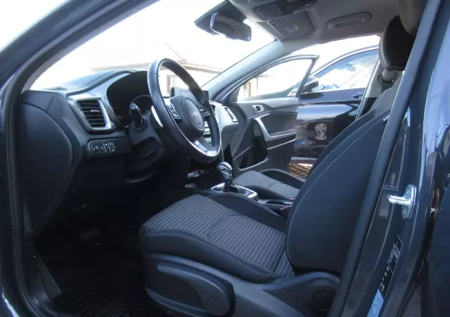 KIA Ceed 1.5 T-GDI M DCT